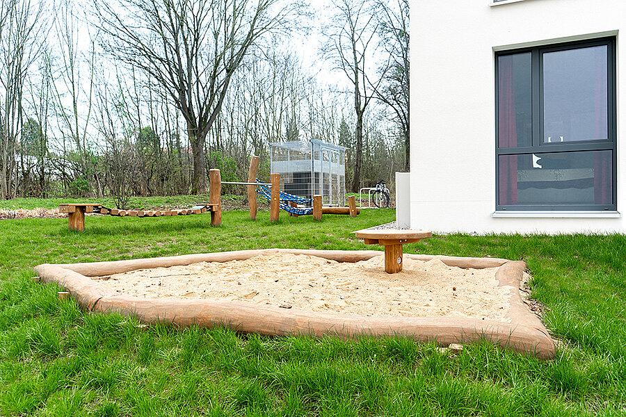 Spielplatz im Außenbereich Teil 2